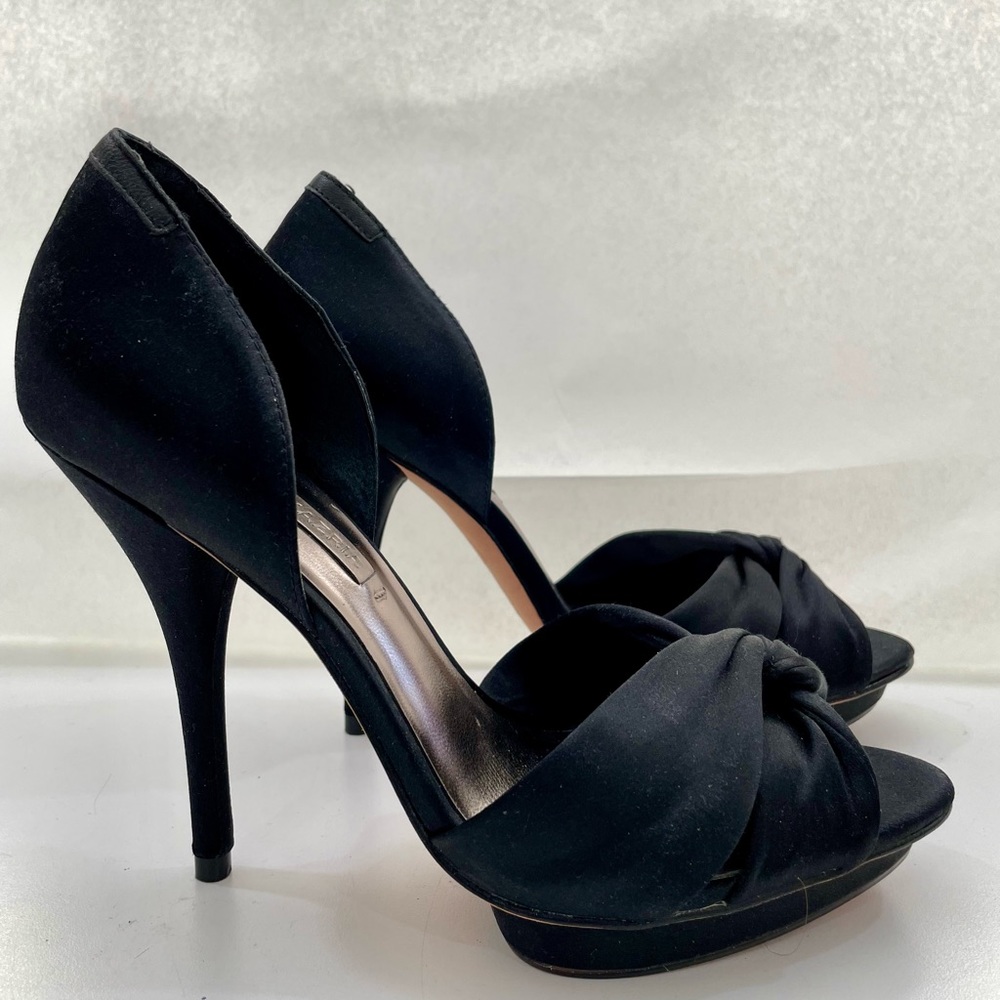 BCBG MAXAZRIA high heels